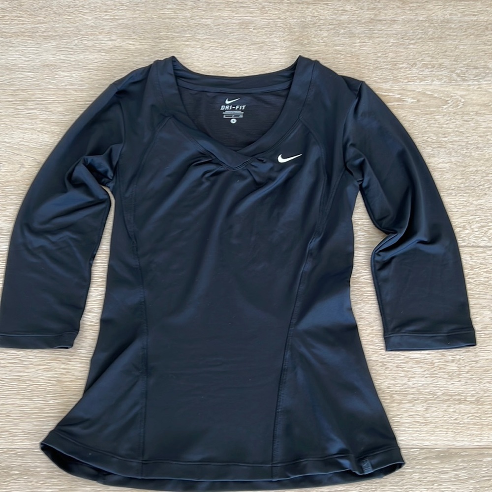 Nike V-neck quarter length sleeve dri-fit black shirt! women’s size: Small